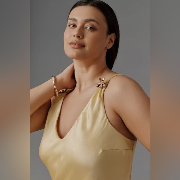 NWT! BY ANTHROPOLOGIE CANARY SLEEVELESS V-NECK MIDI SLIP DRESS - SIZE MEDIUM🪩 - Picture 4 of 11